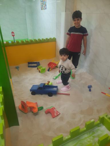 عکس خانه بازی کودک آبنباتی
