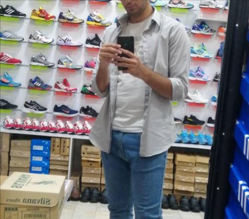 عکس فروشگاه هادی آدیداس 