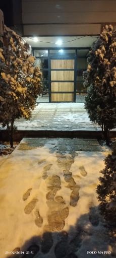 عکس ساختمان F