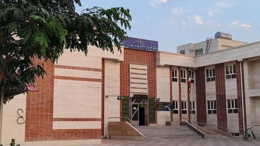 عکس دبیرستان آیت الله شب زنده دار