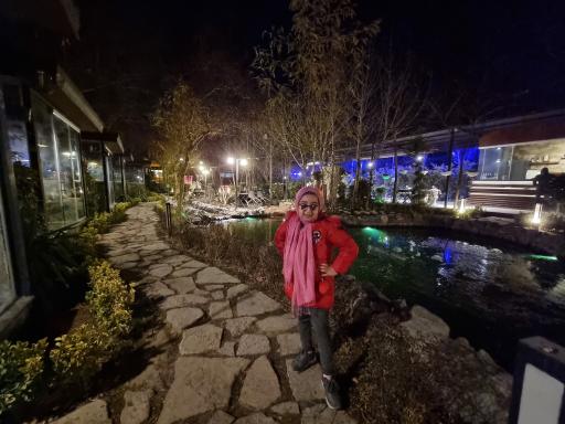 عکس باغ رستوران لیالی