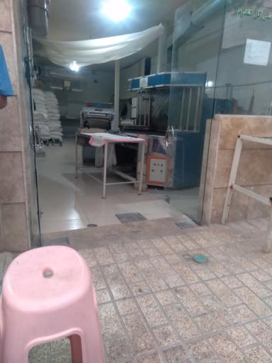 عکس نانوایی لواشی گل گندم