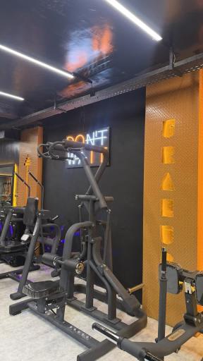 عکس باشگاه بدنسازی نوان