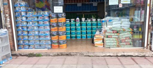 عکس رنگ و ابزار کیان (پخش رنگ نانو و افزودنی های بتن)