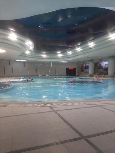 عکس استخر مهتاب (شرکت برق منطقه ای) اصفهان