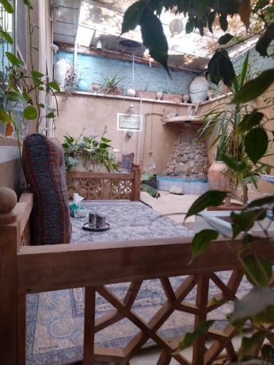 عکس رستوران آقا بزرگ