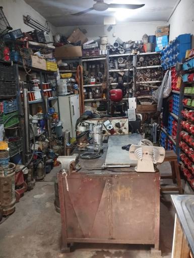 عکس فروشگاه پمپ آب حسینی