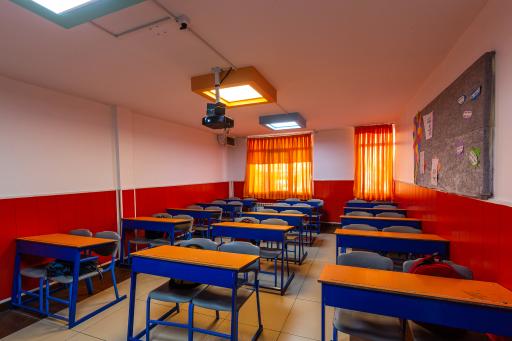 عکس متوسطه دوم دخترانه علوی (شعبه خیابان دماوند منطقه 13)