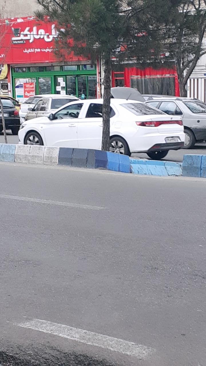 عکس دیلی مارکت  (ابوذر)