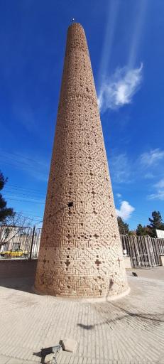 عکس مناره مسجد تاریخانه