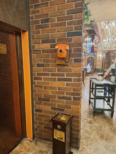 رستوران ایوان آپادانا