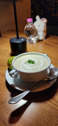 رستوران ایوان آپادانا