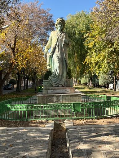 عکس عمارت خسرو آباد