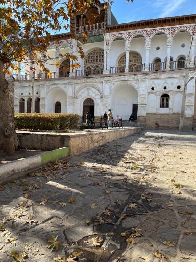 عکس عمارت خسرو آباد