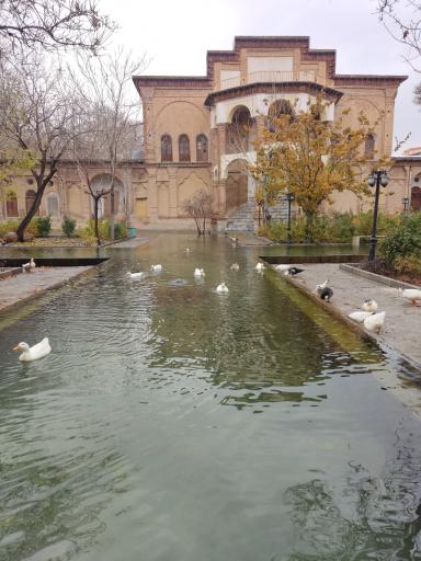 عکس عمارت خسرو آباد