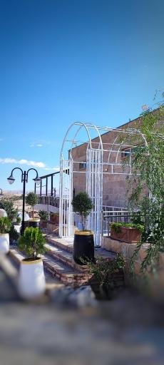 عکس کافه فست فود تپه سبز 