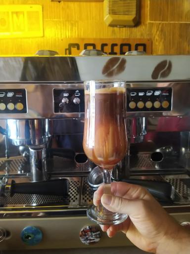 کافه تریا ژوان