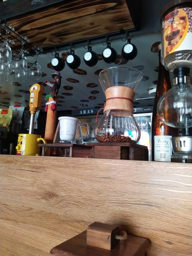 عکس کافه تریا ژوان