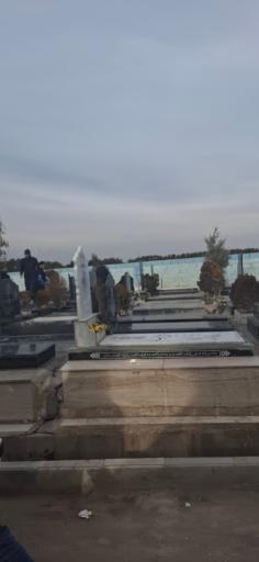 عکس قبرستان دارالسلام