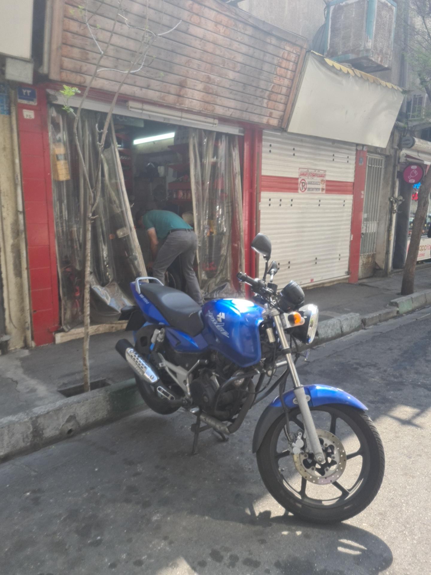 عکس موتور سازی یکتا