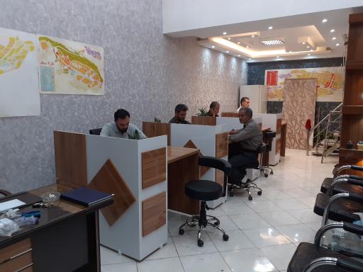 عکس آژانس املاک جزیره