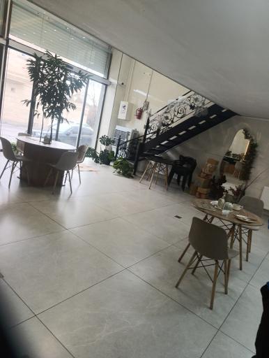عکس کافه پیستری اپرا