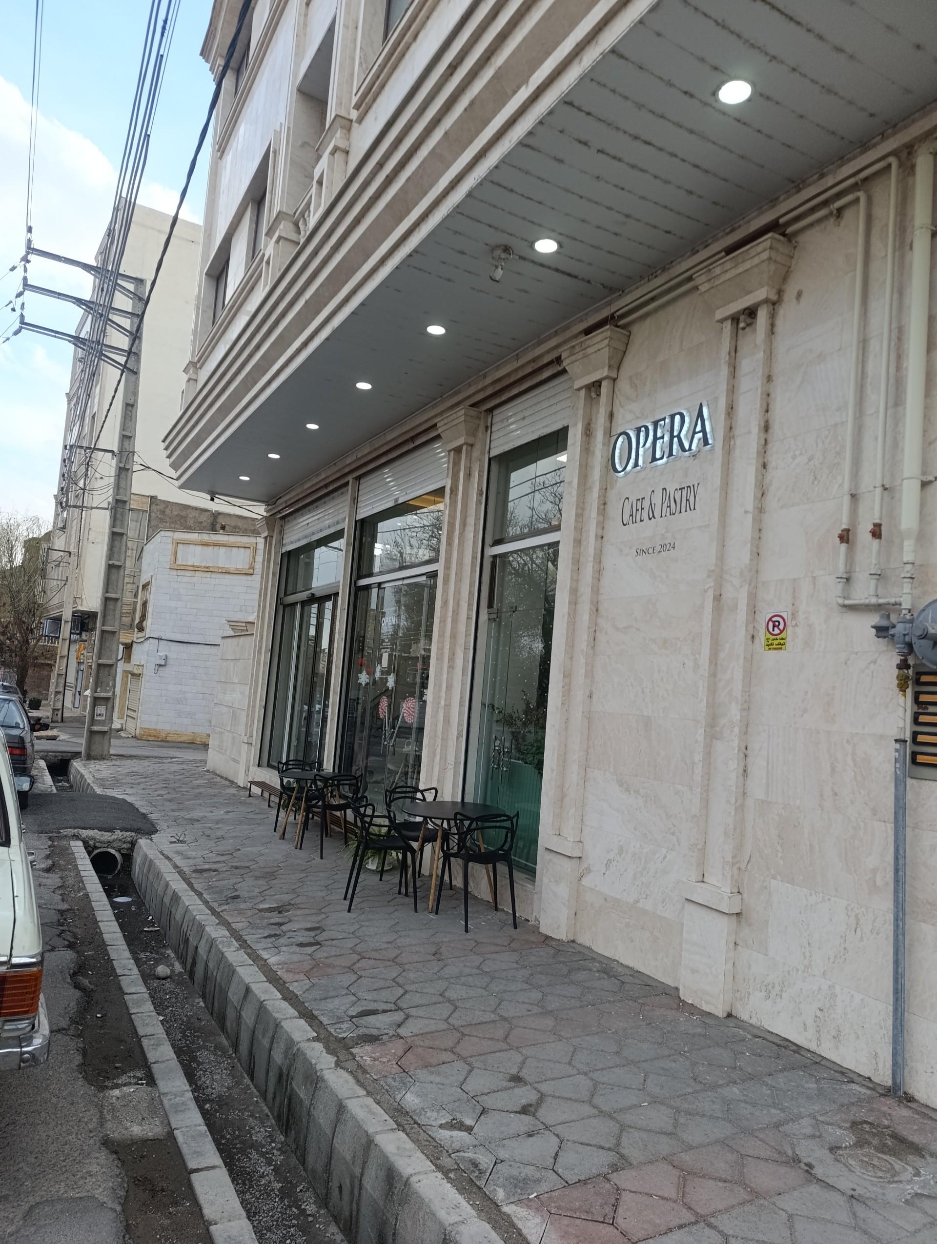 عکس کافه پیستری اپرا