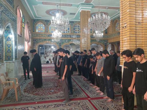 عکس حسینیه و زائر سرا بیت المهدی