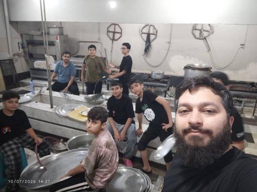 عکس حسینیه و زائر سرا بیت المهدی