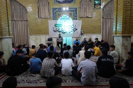 عکس حسینیه و زائر سرا بیت المهدی