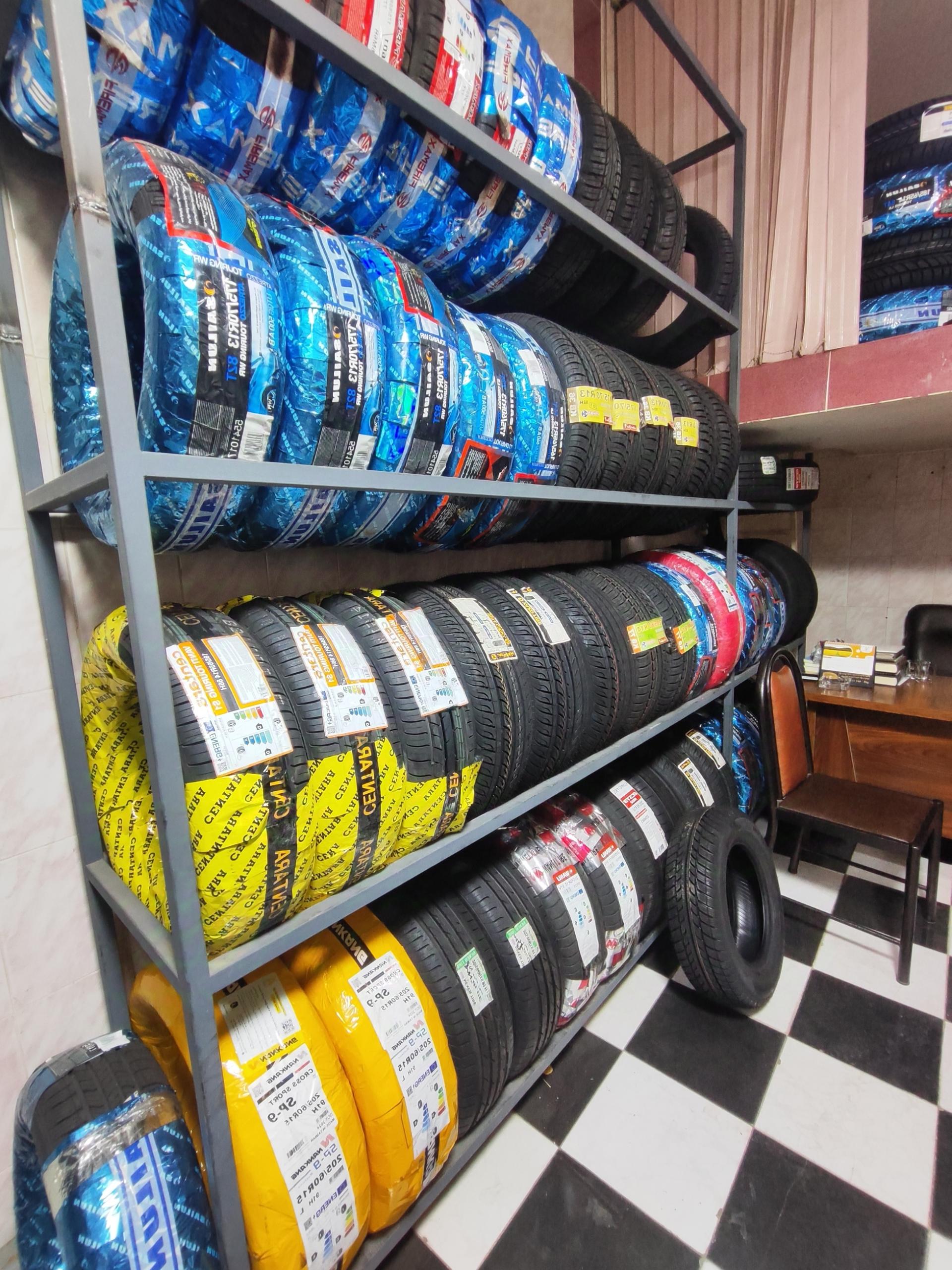 عکس فروشگاه باطری و لاستیک مرادی