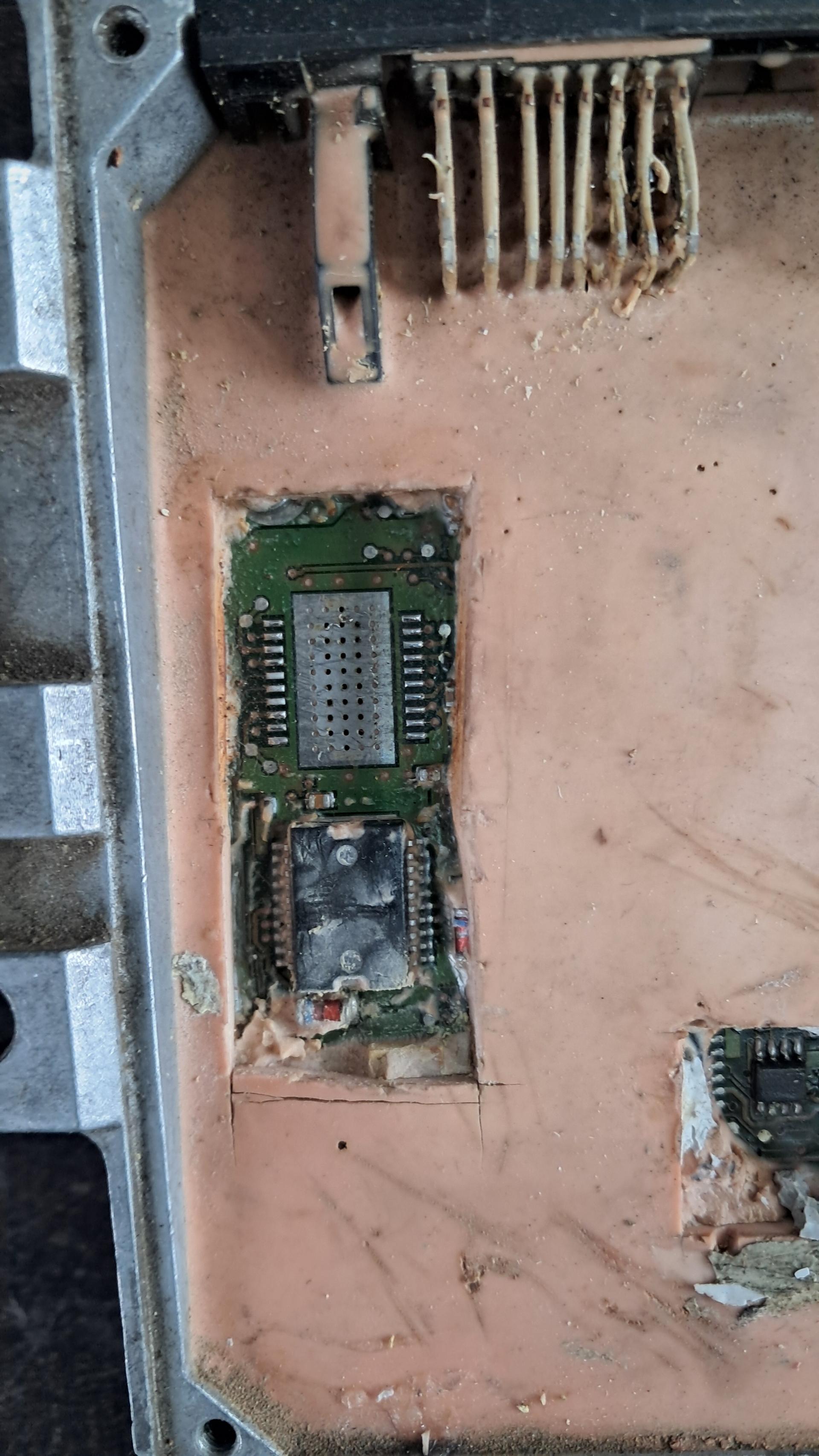 عکس مهندسی برق خودرو دیاکو