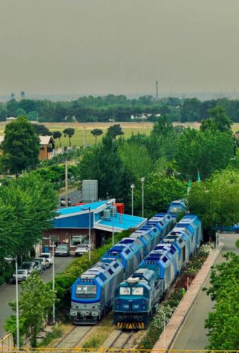 عکس مپنا لکوموتیو