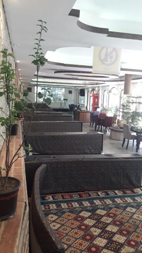 عکس رستوران سنتی یاشار