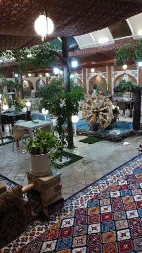 عکس سفره خانه ایرانیان