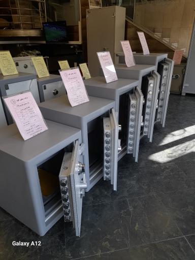 عکس کارخانه صنعتی استادکار 