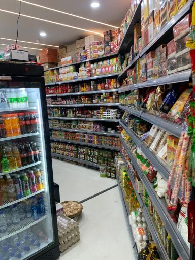 عکس هایپرمارکت شاهانی