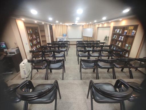 عکس موسسه فرهنگی راه روشن هدایت