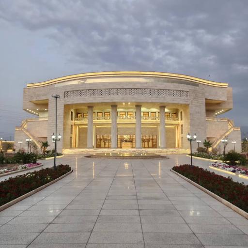 عکس عمارت مجلل داریوش 