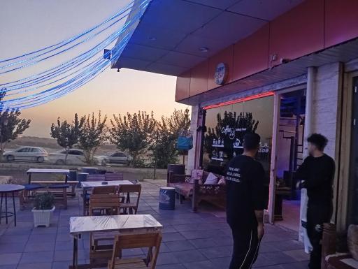 عکس کافی شاپ بیست و چهار 