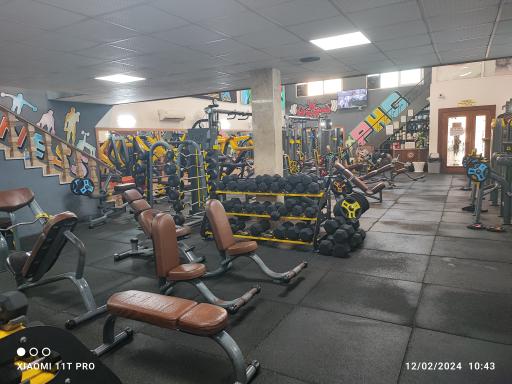 عکس باشگاه پرورش اندام خانه قدرت