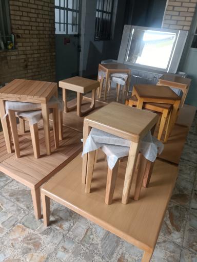 عکس تولیدی و تعمیر و تعویض روکش مبلمان امیر علی