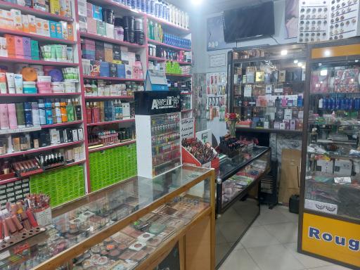 عکس گالری آرایشی رژگونه