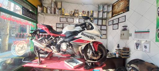 عکس خدمات انحصاری بنلی اصفهان فشارکی