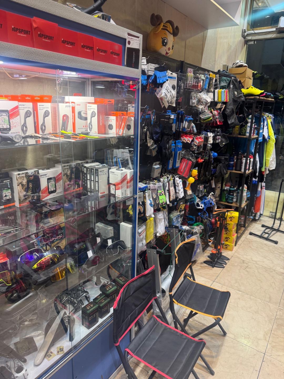 عکس فروشگاه دوچرخه فوراور