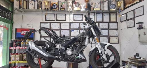 عکس تعمیرگاه خدمات بنلی اصفهان فشارکی