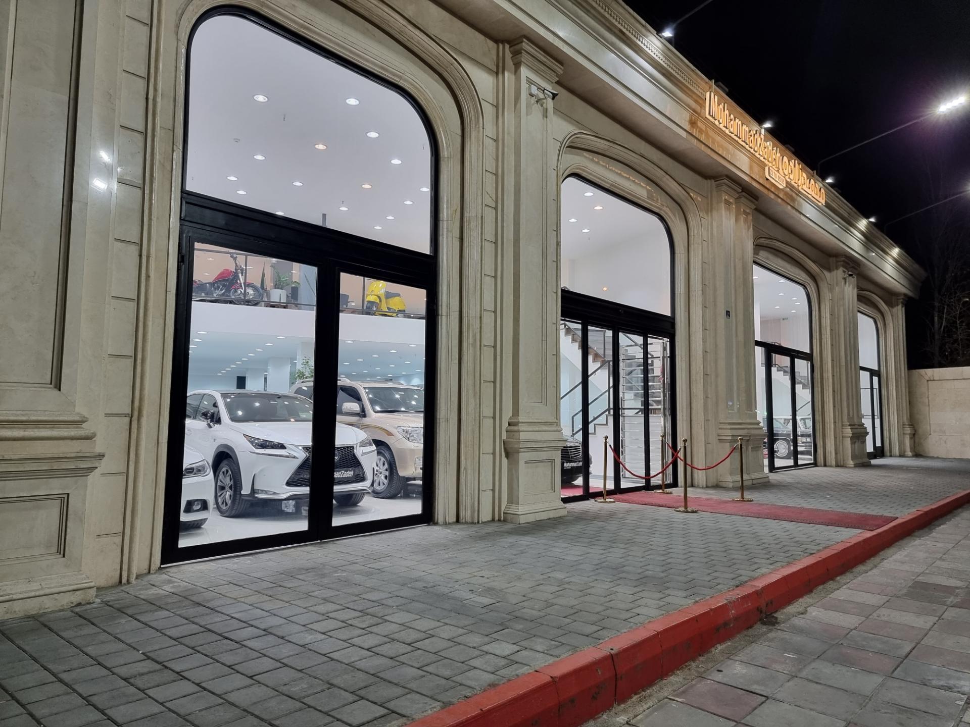 عکس اتوگالری محمدزاده