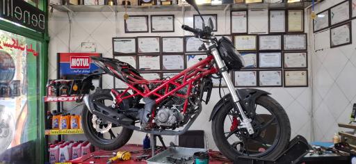 عکس تعمیرگاه خدمات بنلی اصفهان فشارکی