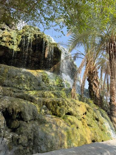 عکس آبشار تزرج