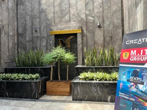 عکس انبار مرکزی M.IT